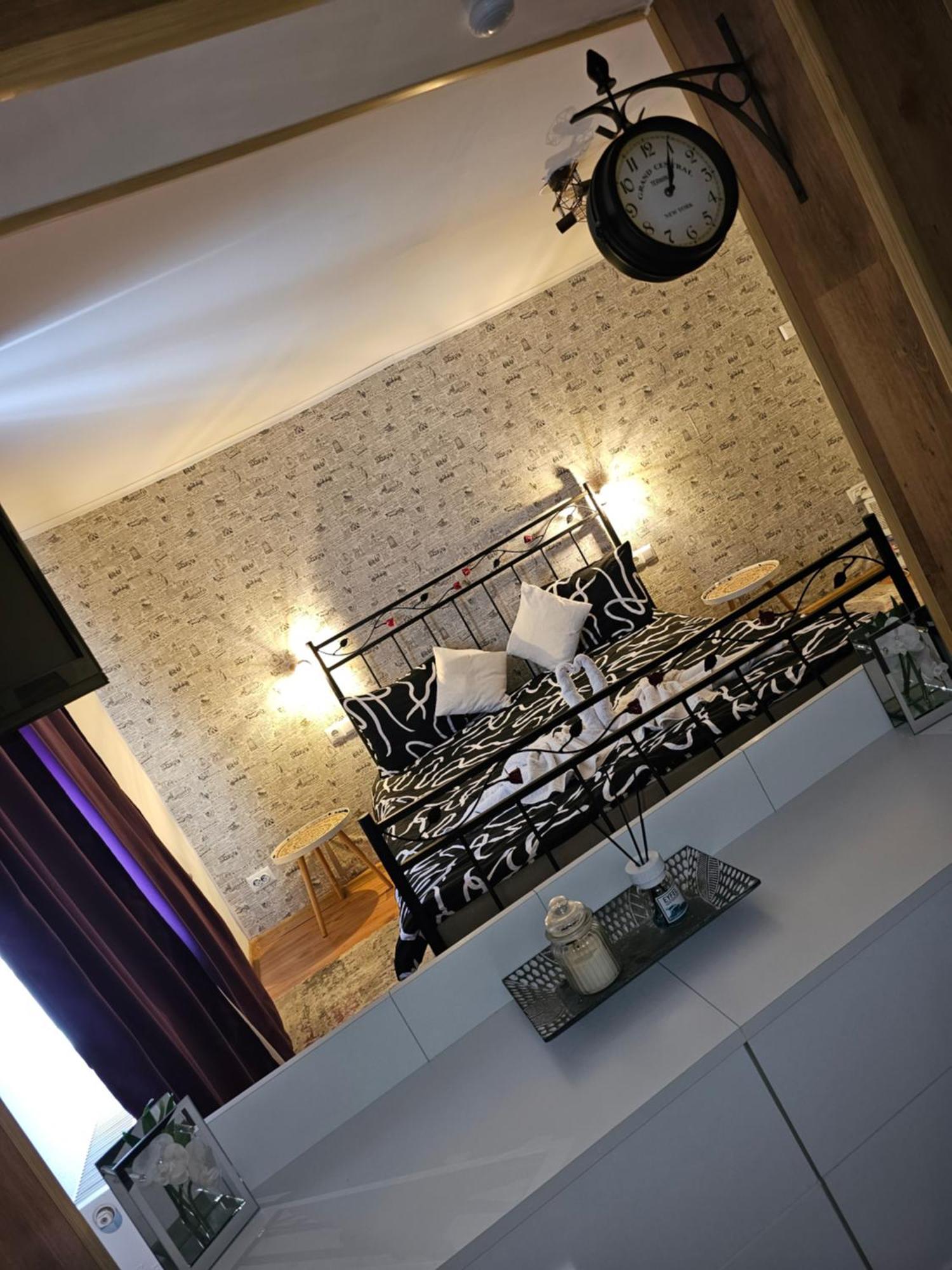 Tudor Residence Сибиу Экстерьер фото